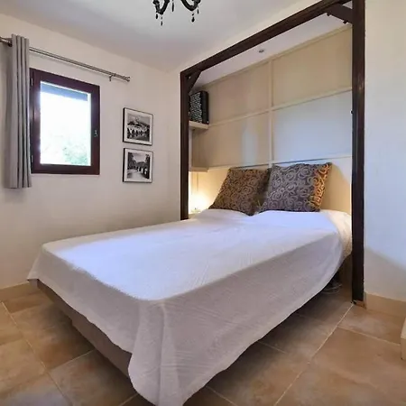 Hill-top Haven With Private Pool And Endless Views Villa