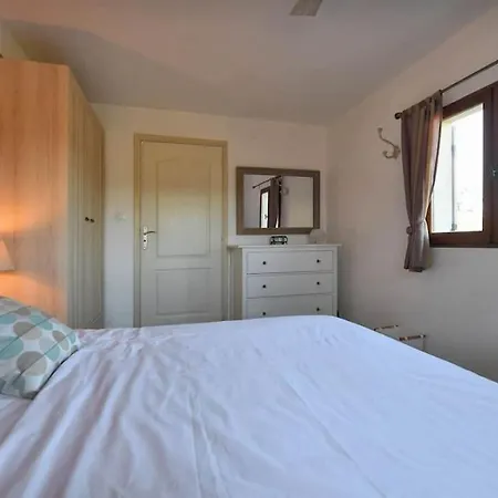 Villa Hill-top Haven With Private Pool And Endless Views Belvezet