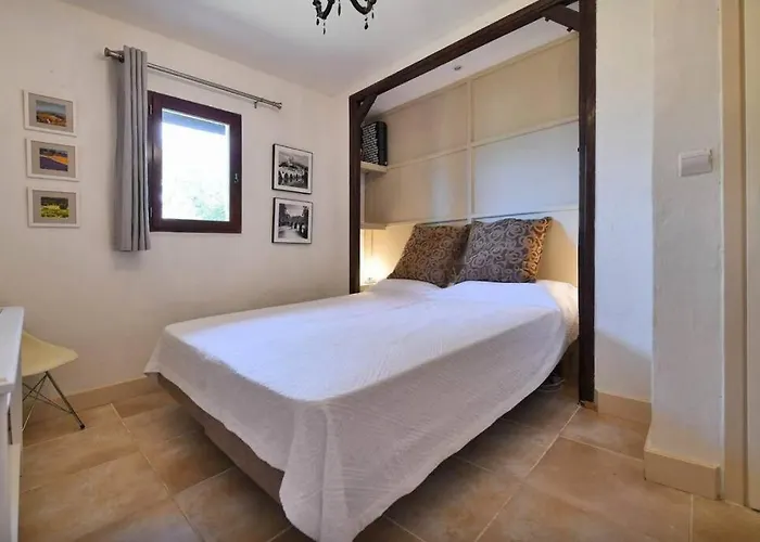 Hill-top Haven With Private Pool And Endless Views Villa